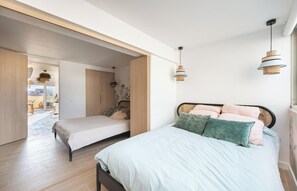 2 Schlafzimmer, Schreibtisch, Bügeleisen/Bügelbrett, kostenloses WLAN