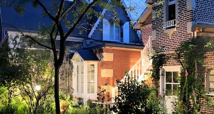 Bed & Breakfast 'Les Soliers - La Chambre' mit Balkon und WLAN