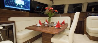 Sun-Kissed Sailing Adventure in San Blas Islands
