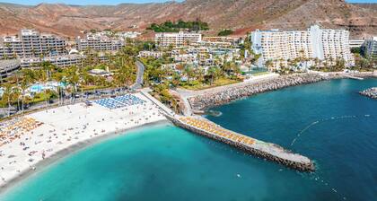 Sun-Kissed Sailing Adventure in Gran Canaria, Islas Canarias