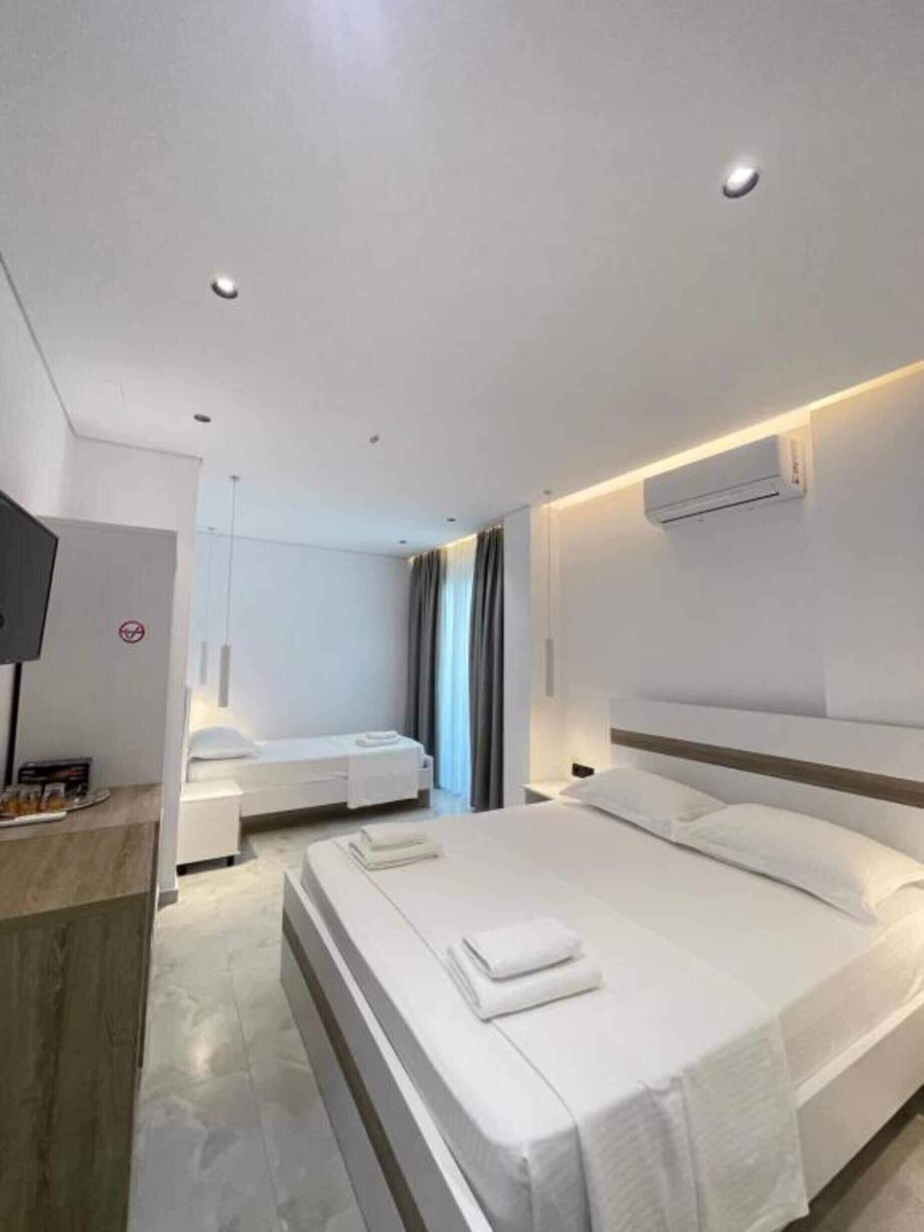 Habitación triple, balcón | Wifi gratis
