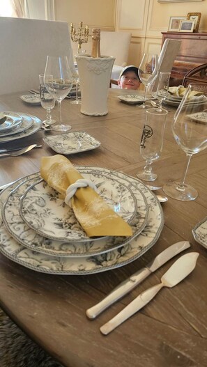 Dining - Vrbo Property (le Foeil)