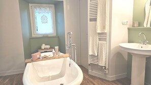 Bathroom - Vrbo Property (le Foeil)