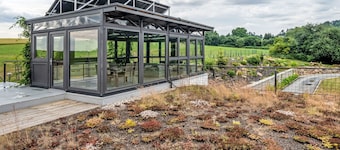 Gezellig appartement met WIFI, jacuzzi, airco, zwembad, TV, patio, panorama en huisdieren toegestaan