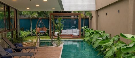 Utomhuspool