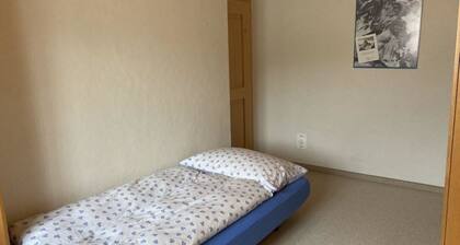 Fichte (Sulliger) Appartement/Fewo, Dusche oder Bad, WC 6-Bettwohnung by Interhome