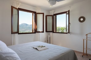 Apartment, 1 Schlafzimmer, Meerblick | Bügeleisen/Bügelbrett, kostenloses WLAN