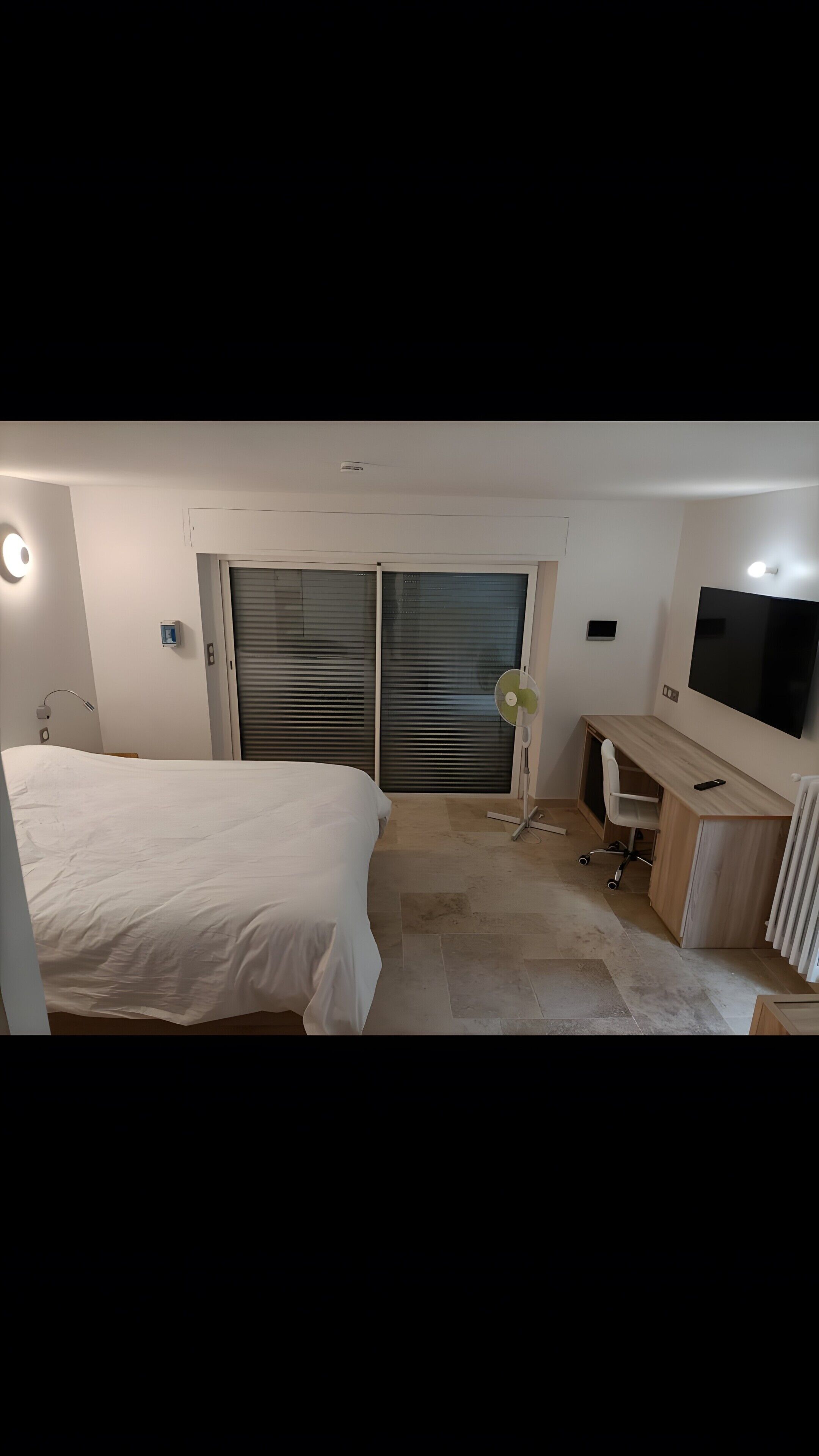 Bügeleisen/Bügelbrett, WLAN, Bettwäsche