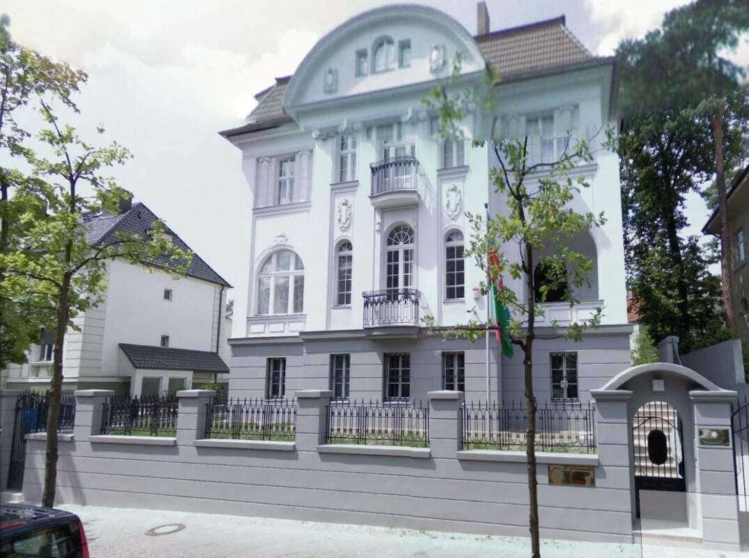 Esterni