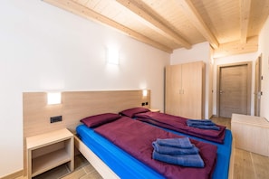 Iron/ironing board, free WiFi, bed sheets - Vrbo Property (Campitello di Fassa)