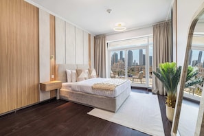 Iron/ironing board, WiFi, bed sheets - Downtown 1BR with Burj View, Pool & Gym (Downtown Dubai)