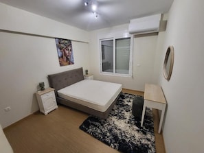 Iron/ironing board, WiFi, bed sheets - Embassy Studio in Megaro Mousikis (Athina)