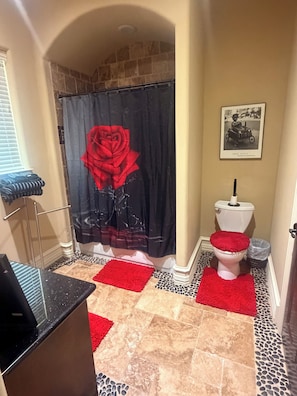 Dusche, Handtücher, Seife, Toilettenpapier