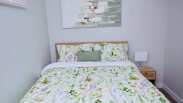 1 Schlafzimmer, Bügeleisen/Bügelbrett, WLAN
