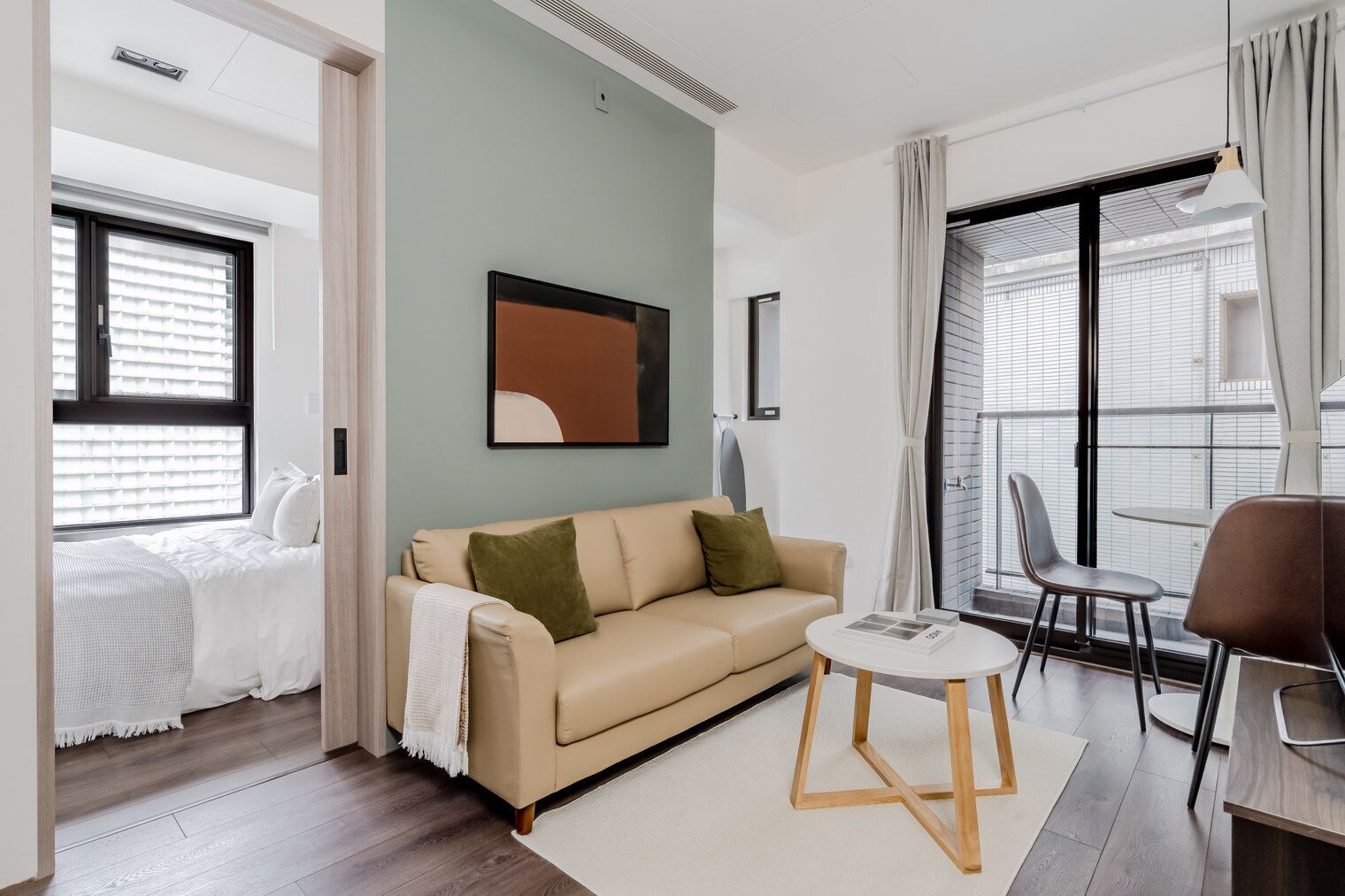 1 bedroom, iron/ironing board, WiFi (free), bed sheets