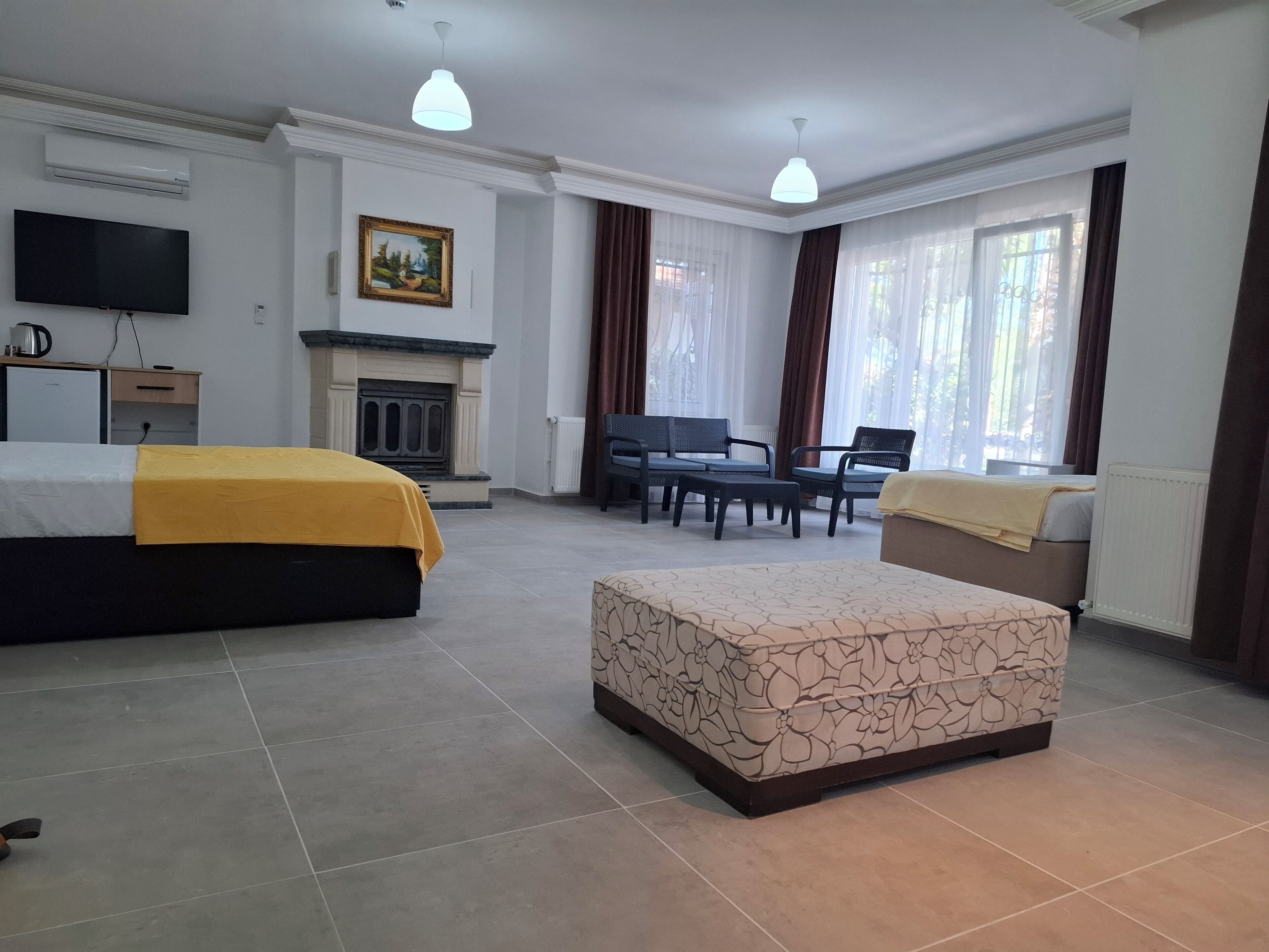 Deluxe Quadruple Room, Balcony, Garden View