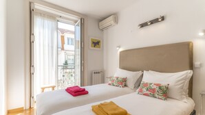 Ảnh chưa phân loại, 5 trong số 39 ảnh, nút