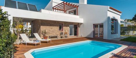 4 bedrooms