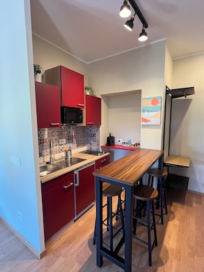 Private kitchen - Vrbo Property (Roma)