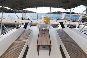 Property grounds - Sun-Kissed Sailing Adventure in Sibenik, Croatia (Primošten)
