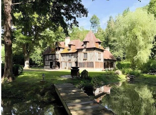 La Hanoudière Estate • Ultra-private • Swimming Pool