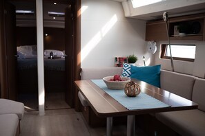 5 bedrooms - Sun-Kissed Sailing Adventure in the Ionian Islands, Lefkada (Lefkada)