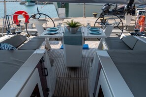 Outdoor dining - Sun-Kissed Sailing Adventure in the Ionian Islands, Lefkada (Lefkada)