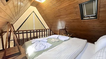 Bungalow Superior, 1 letto queen con divano letto, animali non ammessi, vista giardino | Biancheria in cotone egiziano, biancheria da letto di alta qualità