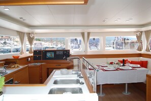 Dining - Sun-Kissed Sailing Adventure in Islas Sarónicas (Alimos)