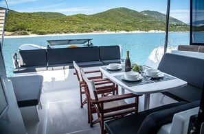 Outdoor dining - Sun-kissed Sailing Adventure in the Ionian Islands (Preveza)