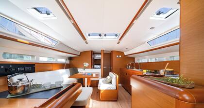 Sun-Kissed Sailing Adventure in the Saronic Islands