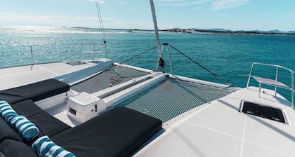 Sun-Kissed Sailing Adventure in the Majestic Islas Baleares