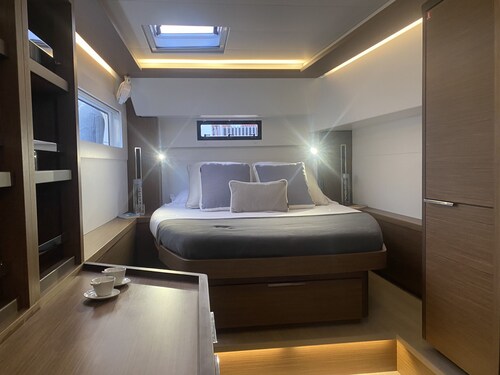 Sun-Kissed Sailing Adventure in the Majestic Islas Baleares