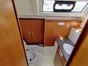 Bathroom - Sun-Kissed Sailing Adventure in Zadar, Croatia (Bibinje)