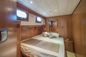 In-room safe, iron/ironing board - Sun-Kissed Sailing Adventure in Mlini, Croatia (Srebreno)