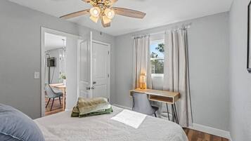 1 bedroom, desk, iron/ironing board, WiFi