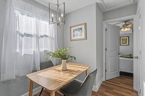 Dining - Walk to Everything | Gorgeous 1BD Near FSC & Lakes (Lakeland)