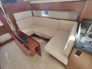 Living area - Sun-Kissed Sailing Adventure in Zadar, Croatia (Bibinje)