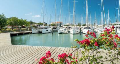 Caribbean Bliss: Sun-Soaked Sailing Adventure from Antigua y Barbuda to Santa María, Puerto Alegre