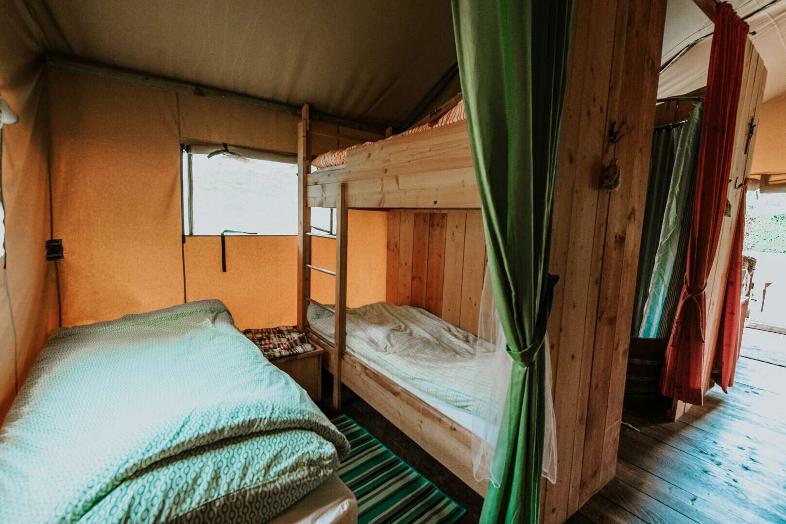 2 chambres, Wi-Fi gratuit, draps fournis