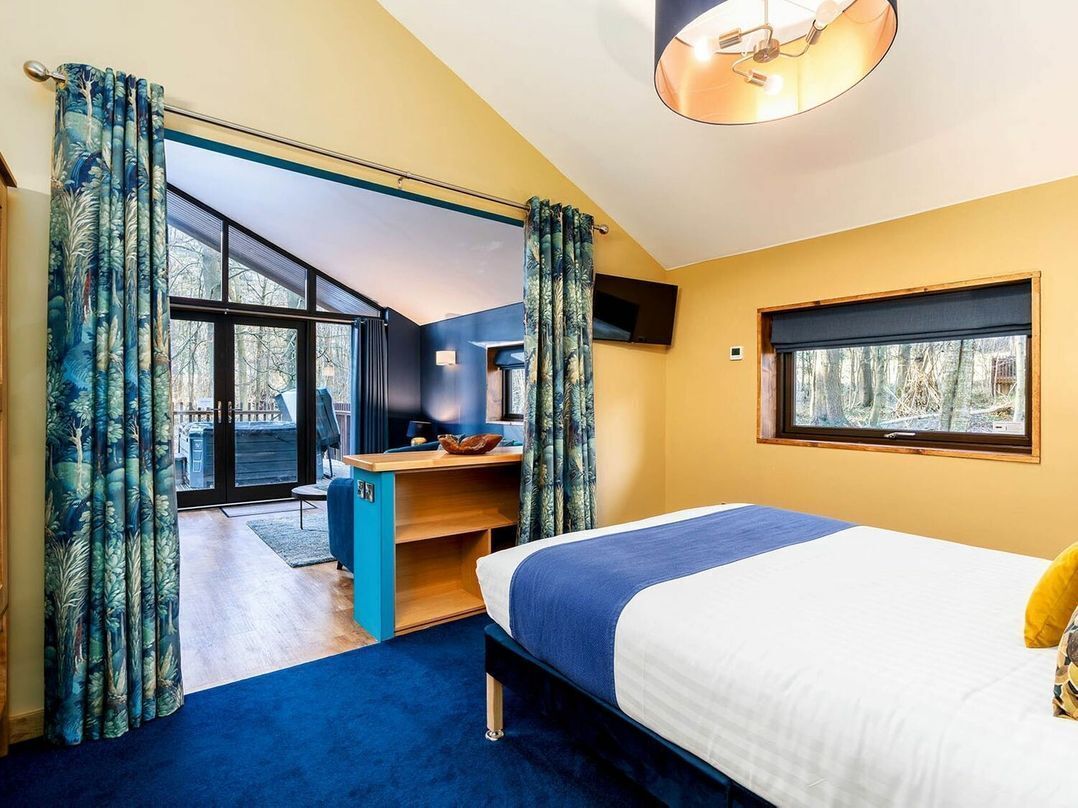 Golden Oak Hideaway Cabin | 2 bedrooms