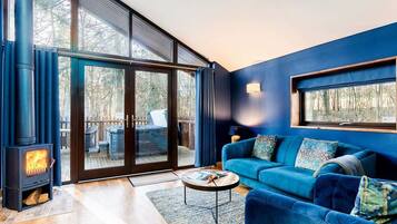Studio (1 Bedroom) | Living area