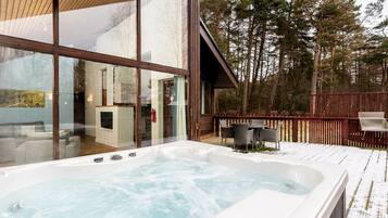 Studio (2 Bedrooms) | Exterior