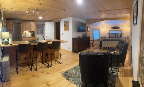Cozy 1-bedroom studio in Historic Stone Village of Chester