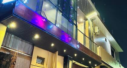 Hotel Vedas Villa 15 mnt frm Ram Temple