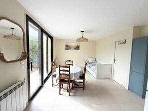 Interior - Qhome 7 - Bright 2-room apartment between Paris and Disney (Noisy-le-Grand)