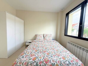 Fer et planche à repasser, Wi-Fi, draps fournis