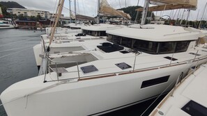 Marina - Caribbean Sun-Kissed Sailing: A Luxurious Beach Experience from Martinica, Le Marin (Le Marin)