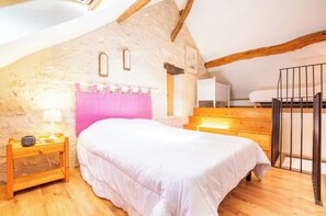 2 Schlafzimmer, Bügeleisen/Bügelbrett, Reisekinderbett, WLAN