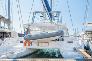 Marina - Sun-Kissed Sailing Adventure in Islas Sarónicas (Piraeus)